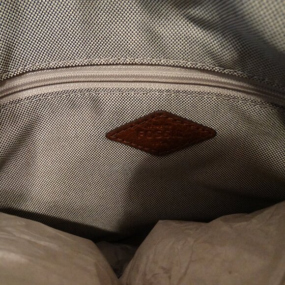 Fossil Jolie Eco‑Leather Brown Crossbody Bag – Adjustable Strap, Hidden Pocket - Picture 5 of 5